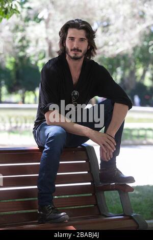 Der spanische Schauspieler Yon Gonzalez posiert während der Filmpremiere von `Matar el Tiempo´ in Madrid, Spanien. 27.Mai 2015. (ALTERPHOTOS/Victor Blanco) Stockfoto